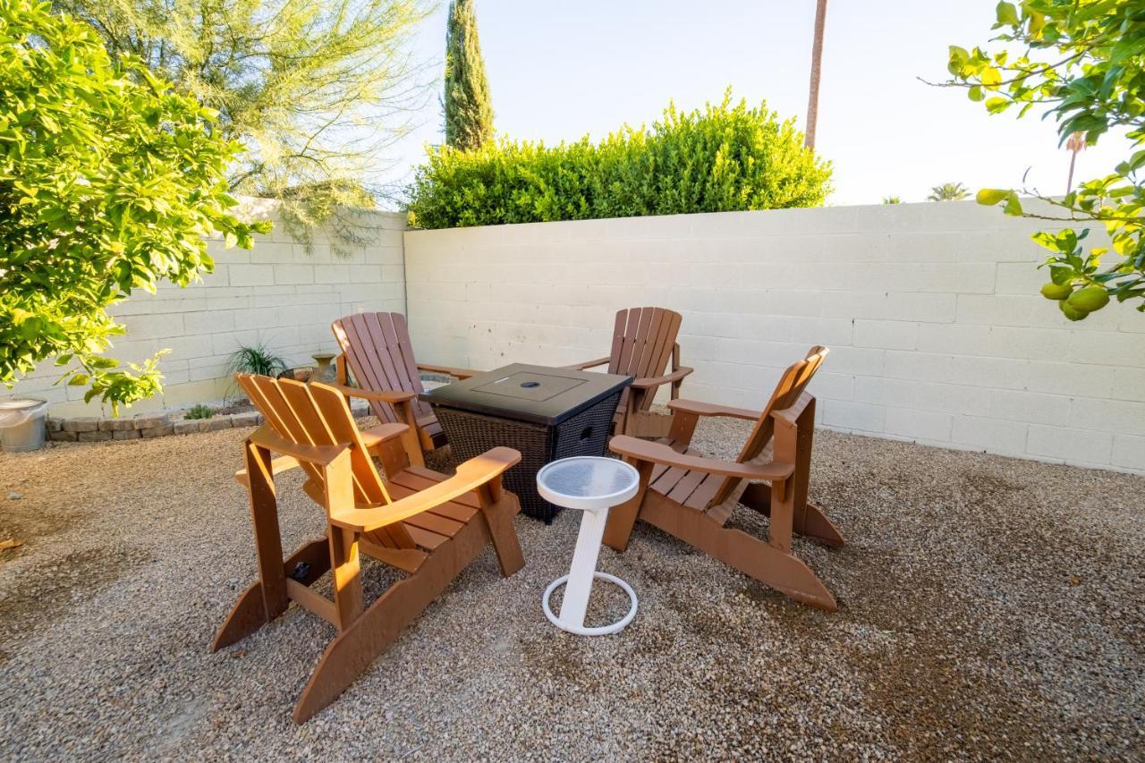 Beautiful Palm Springs Home Large Private Yard Exterior photo