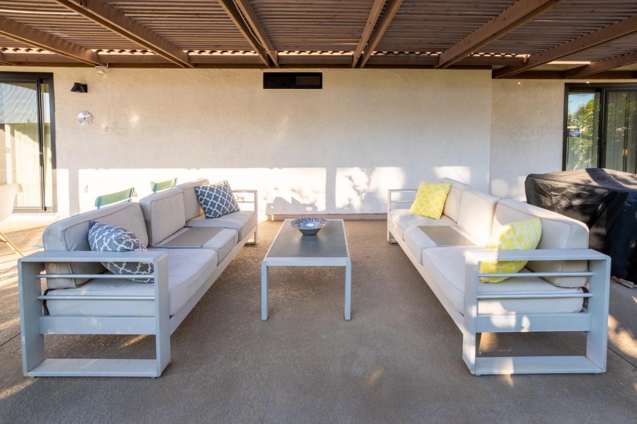 Beautiful Palm Springs Home Large Private Yard Exterior photo