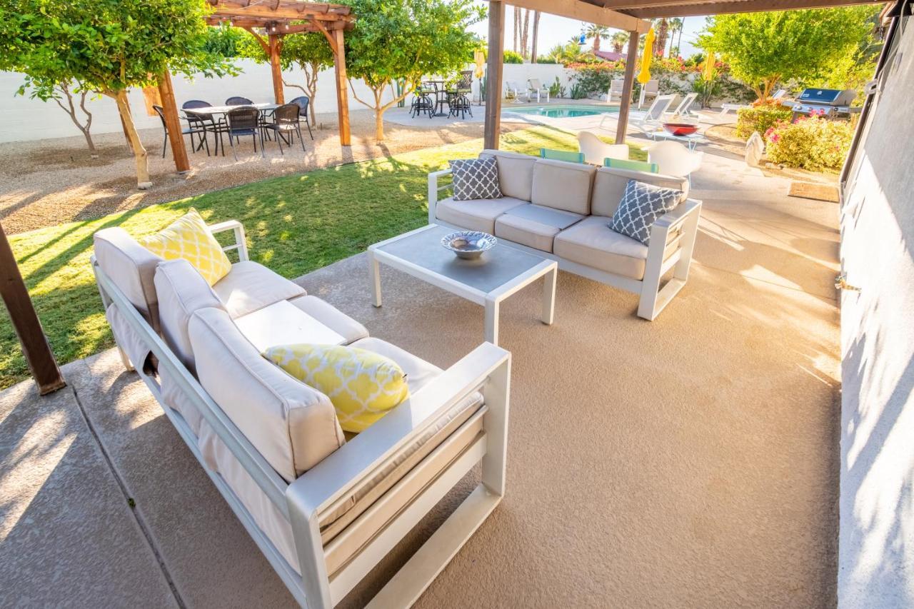 Beautiful Palm Springs Home Large Private Yard Exterior photo
