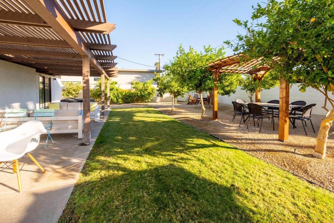 Beautiful Palm Springs Home Large Private Yard Exterior photo